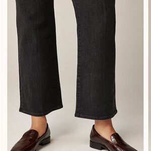 High-rise cropped kickout jean in 1996 semi-stretch